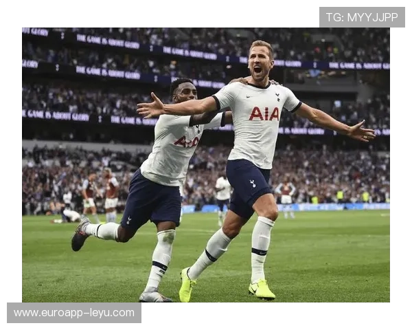 热刺争四关键战:迎战顶级对手,争夺欧冠席位决定性时刻