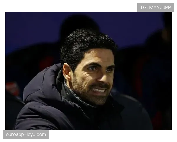 阿尔防线稳固助力球队积分排名提升,未来表现备受期待 阿尔防线稳固助力球队积分排名提升,未来表现备受期待