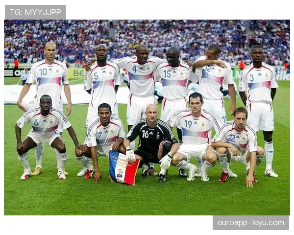 齐达内战术革新引领现代足球新潮流，重塑赛场格局引关注