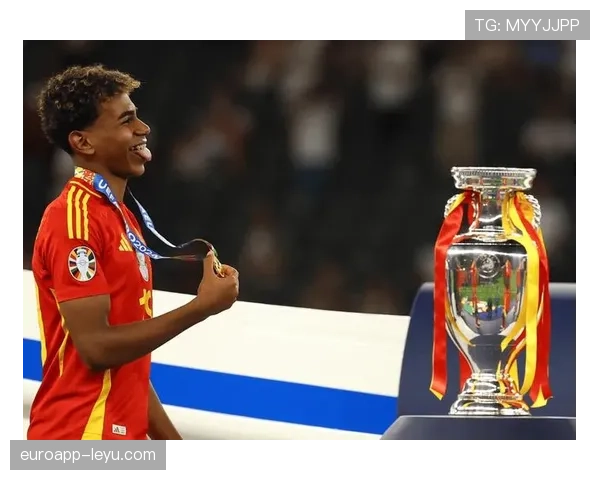 亚马尔vs大罗：青少年时期大赛表现谁更强？