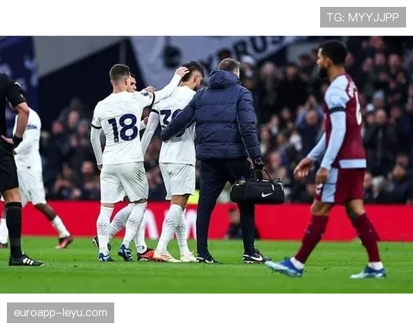 热刺赛季初强势难掩后续乏力，高开低走趋势逐步反映在积分走势中